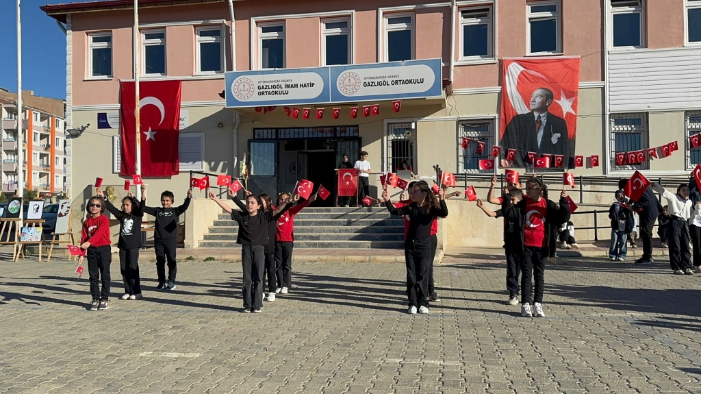 CUMHURİYETİMİZİN 102'İNCİ YIL DÖNÜMÜ KUTLAMALARI